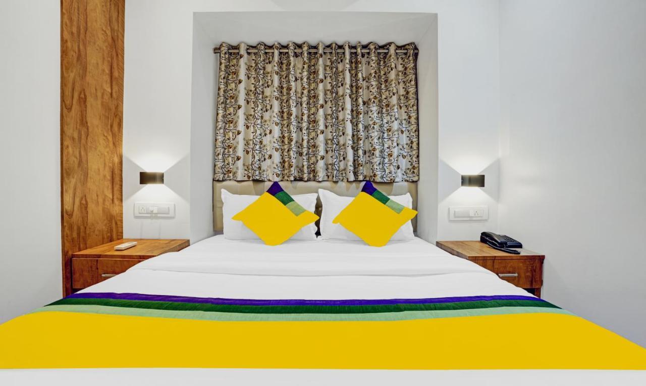 Itsy Hotels Heraa International Bombay Exterior foto