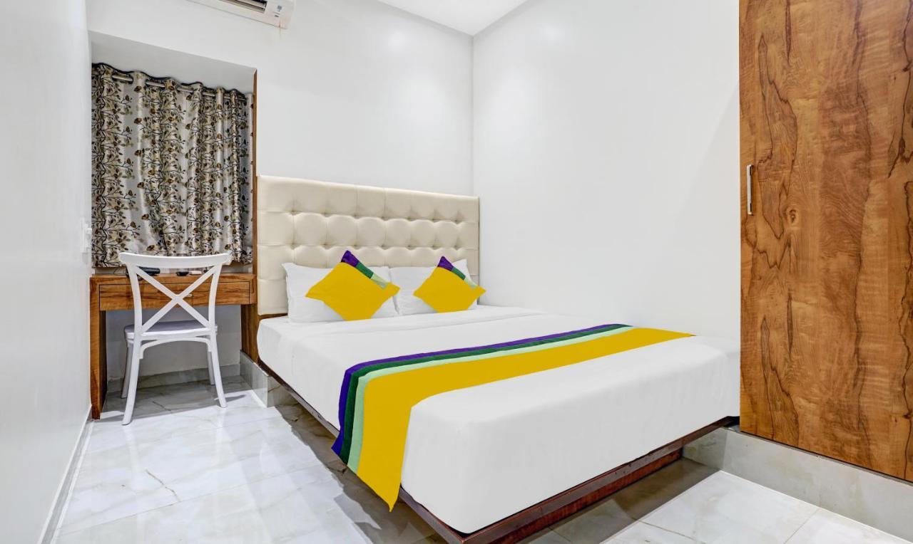 Itsy Hotels Heraa International Bombay Exterior foto